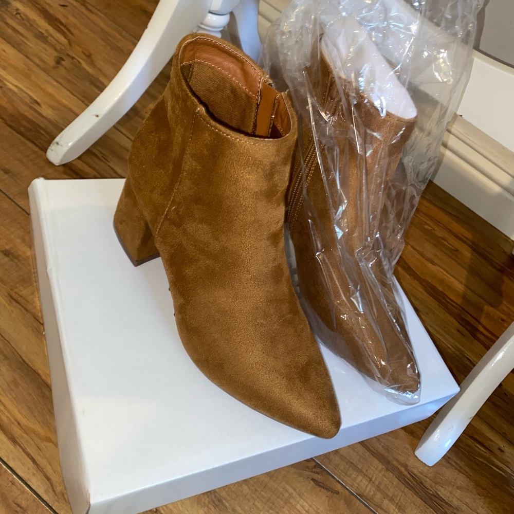 Block heel booties - Picture 3 of 3